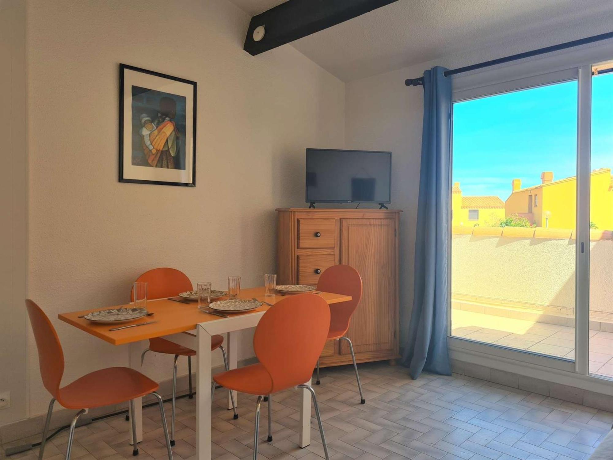 Appartement T2 Avec Parking Et Acces Direct A La Plage - Fr-1-249-129 Agde Buitenkant foto
