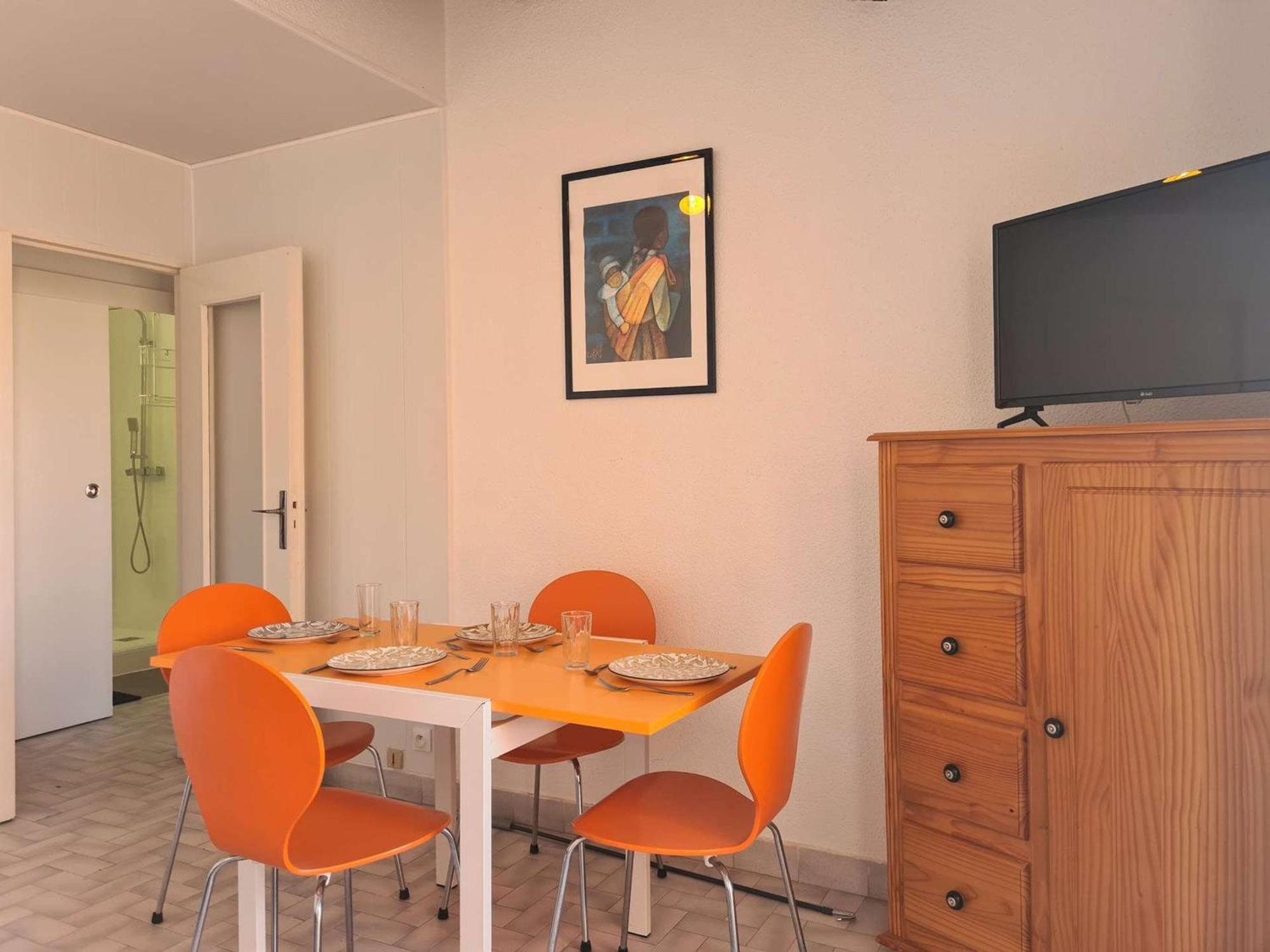 Appartement T2 Avec Parking Et Acces Direct A La Plage - Fr-1-249-129 Agde Buitenkant foto